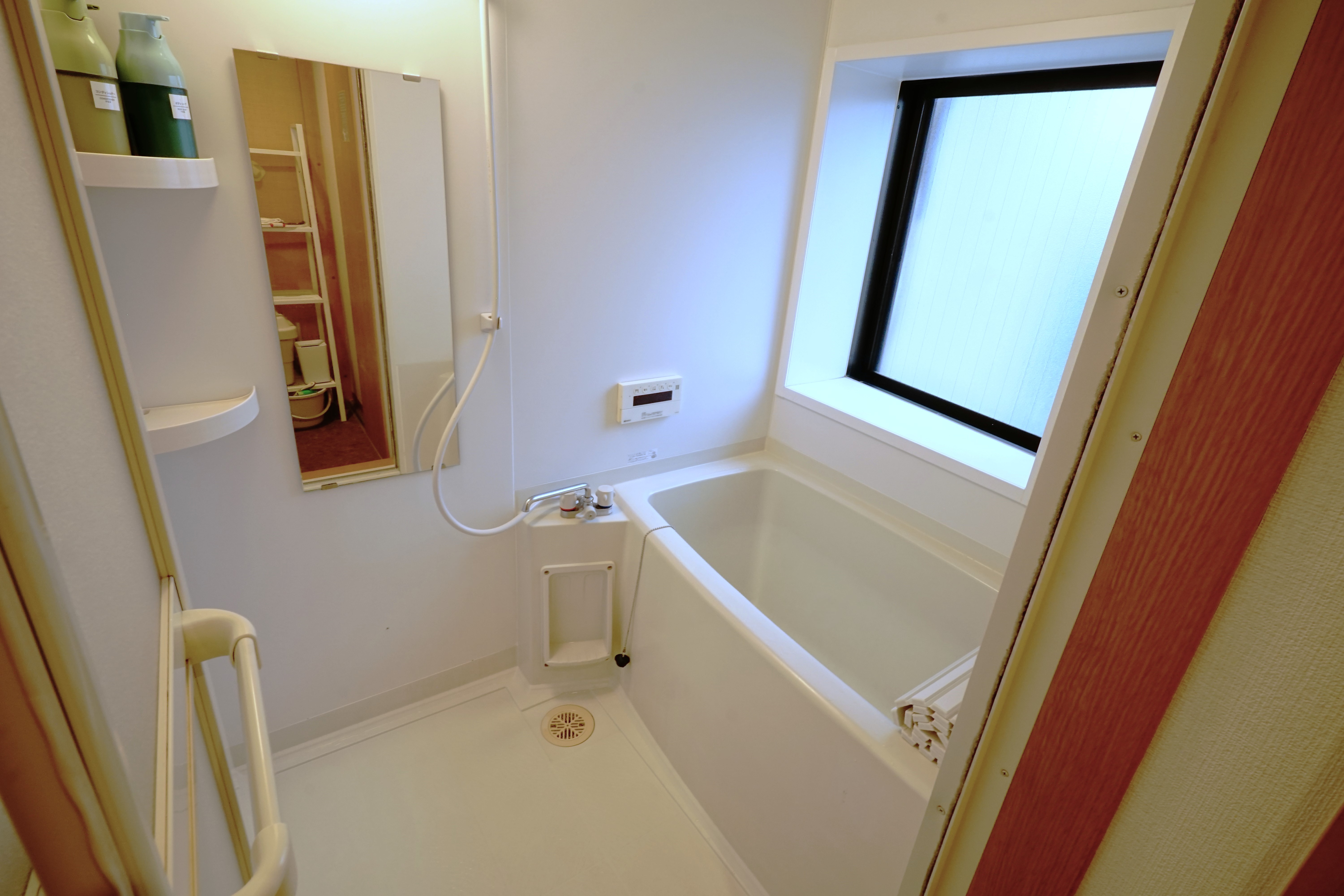 キャビンルームのバスルーム